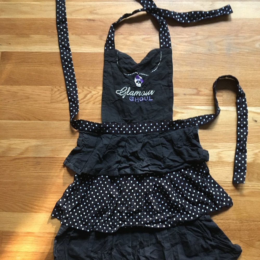 Festive Women’s Halloween “Glamour Ghoul”Polka Dot Apron